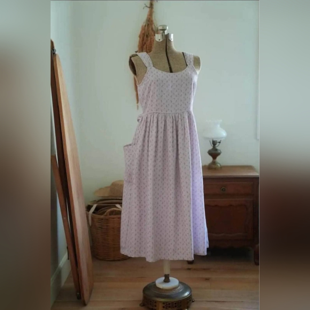 Little Cottonwood Lavender Floral Cottage